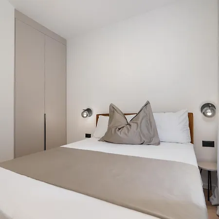 Apartment Market - Zajc *