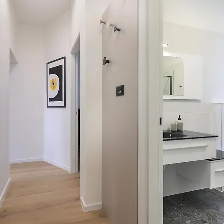 Apartment Market - Zajc