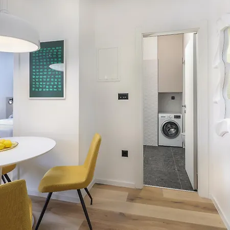 Apartment Market - Zajc *